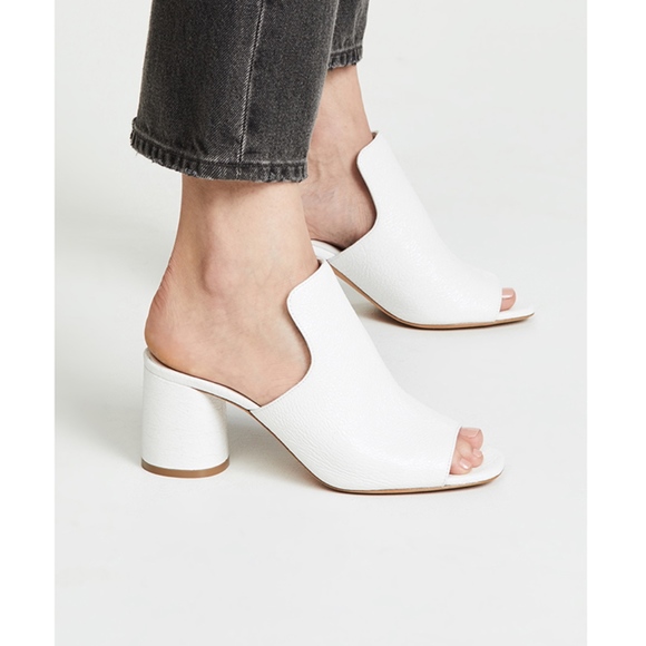 Vince Shoes - 🤎 VINCE TANAY WHITE LEATHER MULE SLIDE BLOCK 7.5